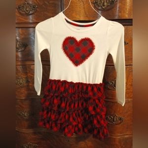 Lil Girl Size 5 plaid and heart valentine dress